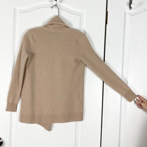 NWOT C by BLOOMINGDALES Cardigan Jacket M Cashmere 100% 2-Ply Beige Open Long-Sl - Picture 5 of 10